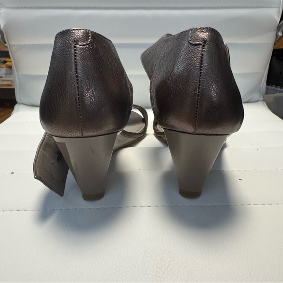 Nine West Elegant Brown Women's Sandals. Size 7.5 - Picture 3 of 10